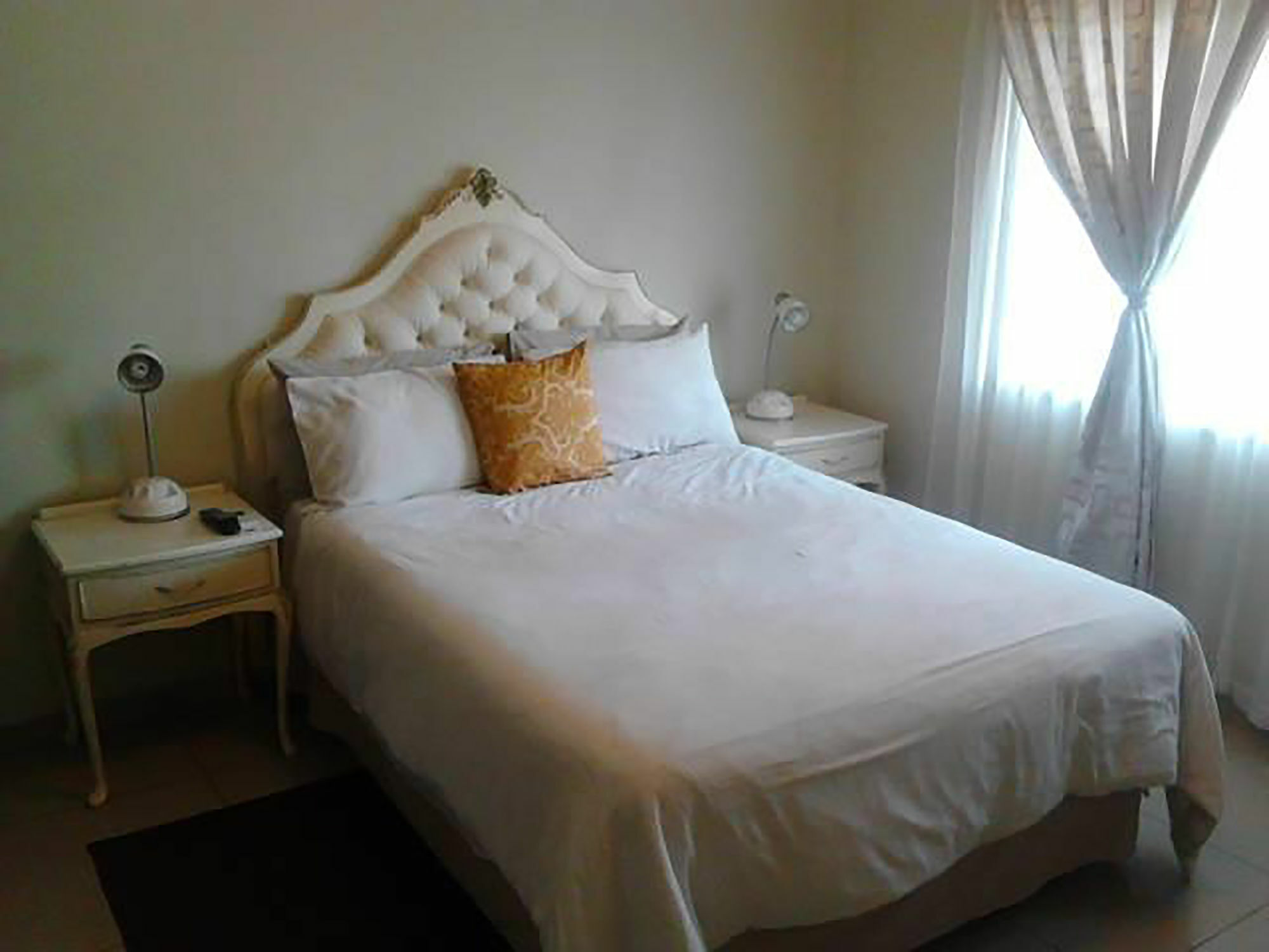 A New Earth Guest Lodge Francistown Eksteriør billede