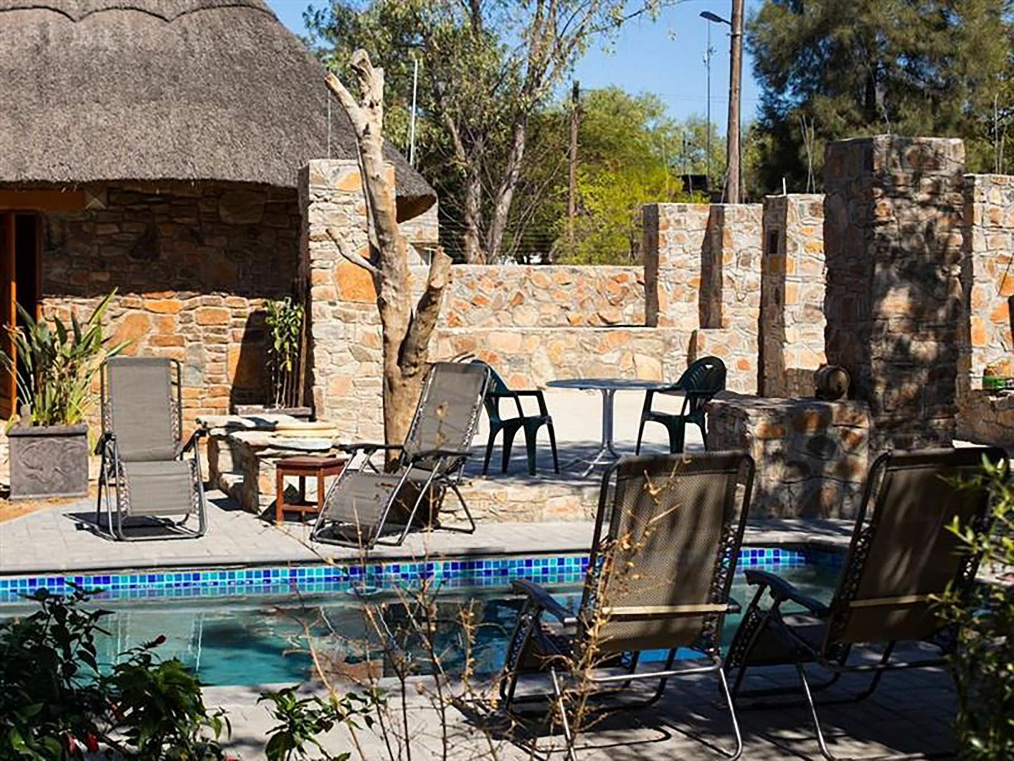 A New Earth Guest Lodge Francistown Eksteriør billede