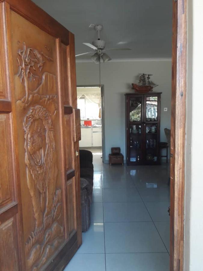 A New Earth Guest Lodge Francistown Eksteriør billede