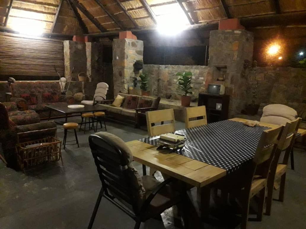 A New Earth Guest Lodge Francistown Eksteriør billede