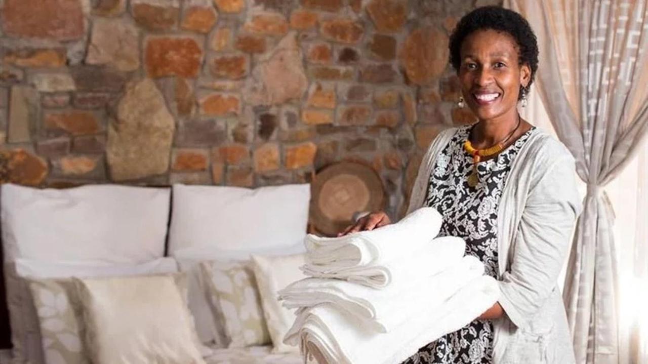 A New Earth Guest Lodge Francistown Eksteriør billede