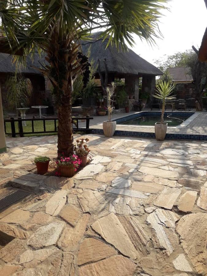 A New Earth Guest Lodge Francistown Eksteriør billede